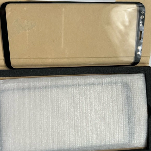 3 different types of screen protectors - Picture 5 of 16